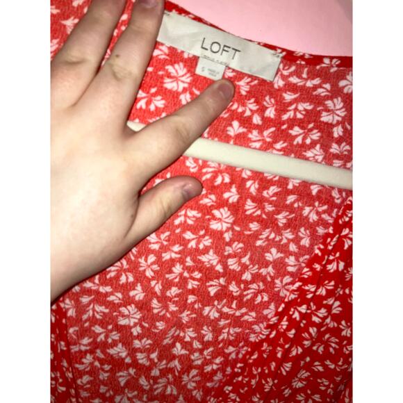 💥Loft red with white dainty floral wrap dress size small - Picture 3 of 6